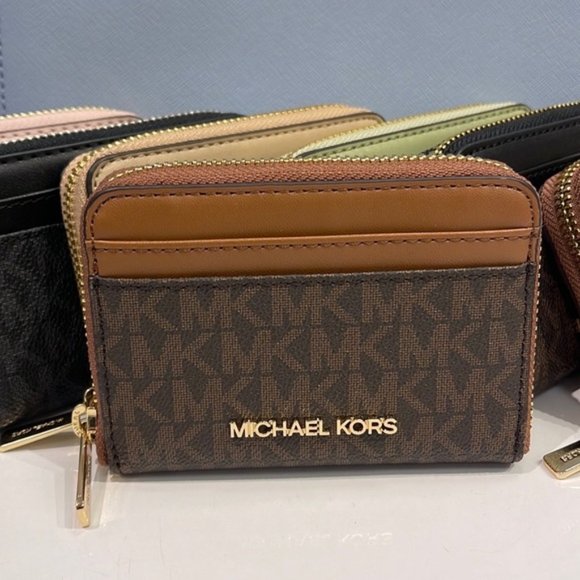 Michael Kors Jet Set Travel Medium Zip Around Card Case Brown - Picture 12 of 16